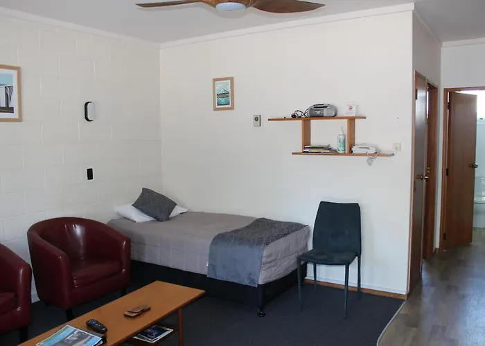 Elmore Lodge Motel