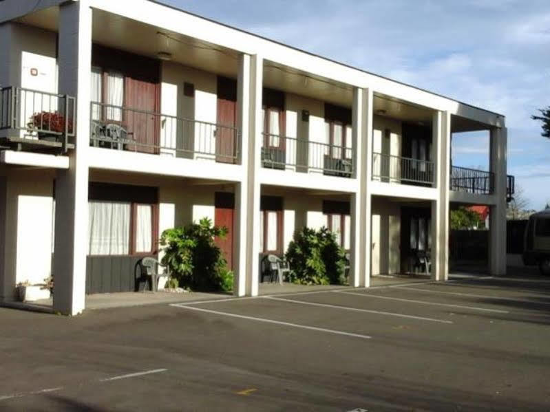 Elmore Motel Hastings
